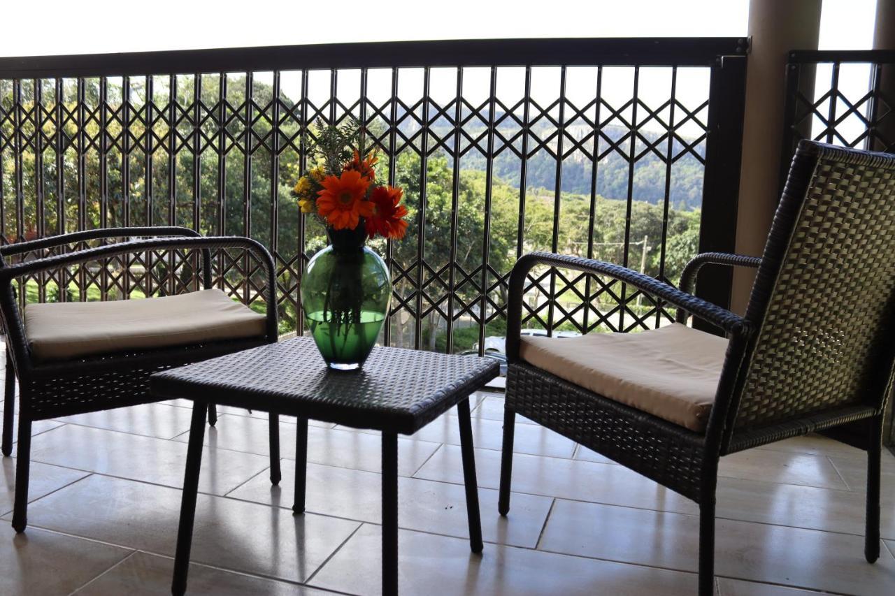 Villa Uzuri Lifestyle Port Saint Johnʼs Esterno foto